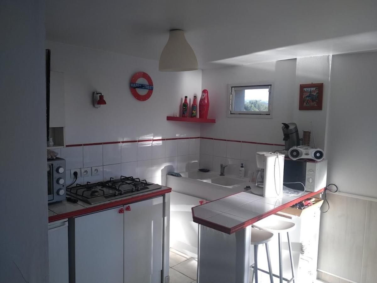 Apartamento La Madrague- 2P Avec Piscine Privative Saint-Cyr-sur-Mer Exterior foto